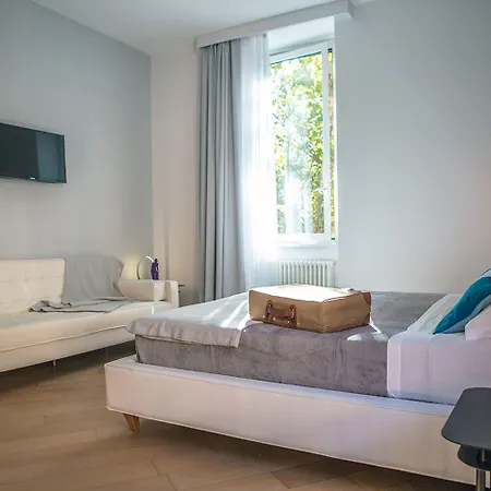 Milizie 76 Gallery Roma