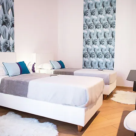 Milizie 76 Gallery Casa de hóspedes 4*