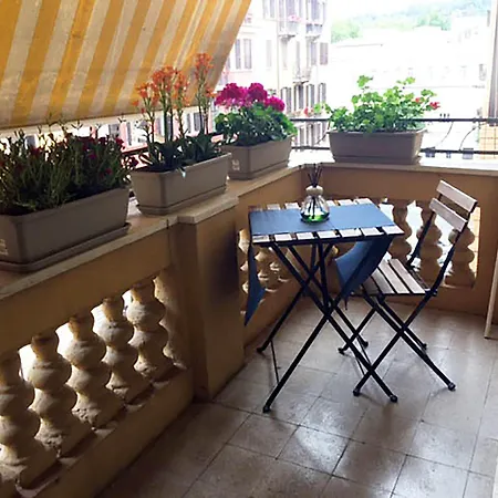 Milizie 76 Gallery Casa de hóspedes 4*