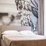 Milizie 76 Gallery רומא